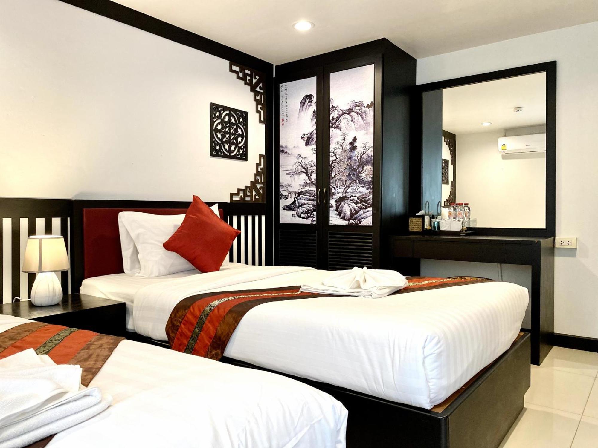 Sunray Beach Hotel Patong Экстерьер фото