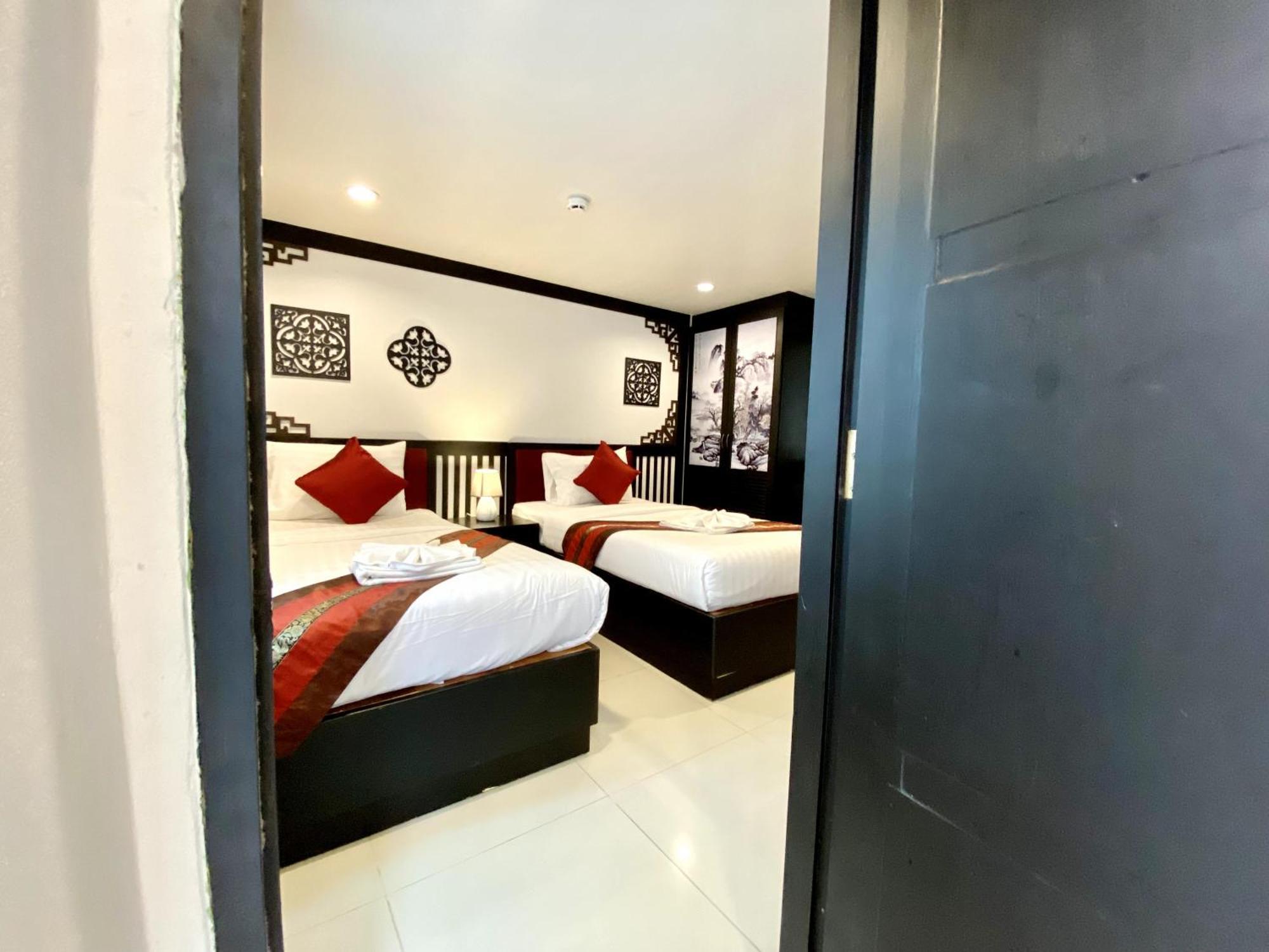 Sunray Beach Hotel Patong Экстерьер фото
